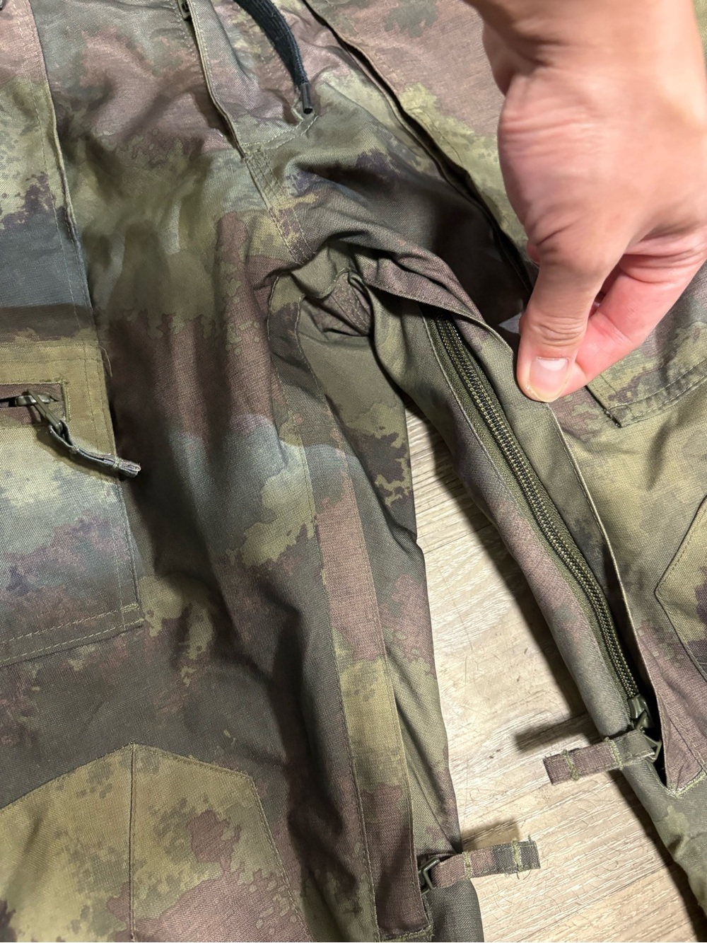 BURTON DRYRIDE Camo Snowboard Pants Ski Pants Size S - Picture 5 of 9